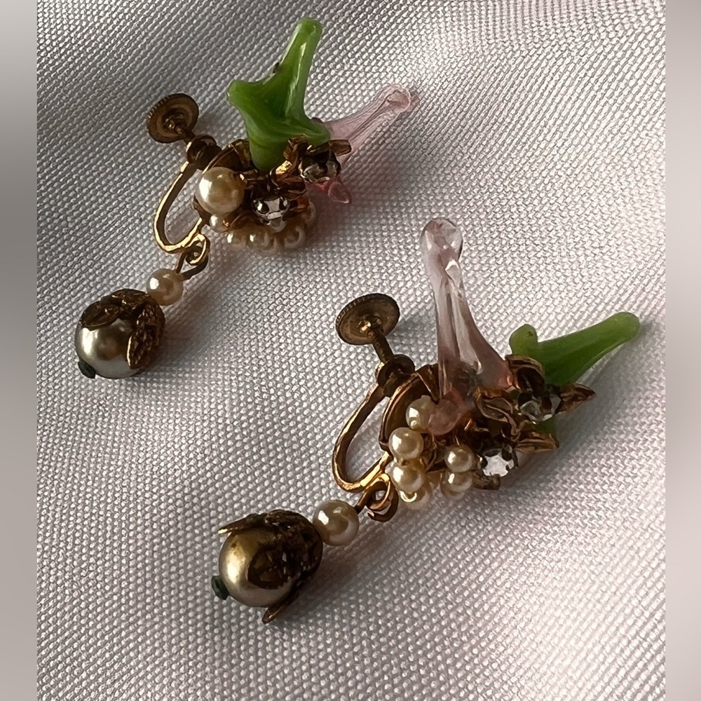 Vintage Rare Early Miriam Haskell Robert Brass Filigree glass leaf Earrings Set - Picture 16 of 17